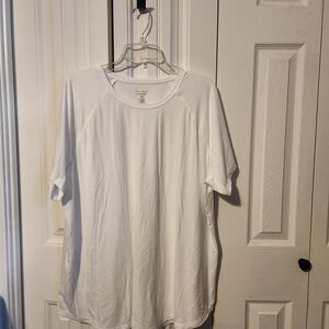 Tek Gear Classic White Short Sleeve Women's Top